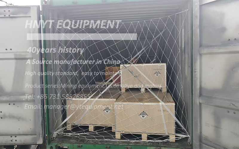 Export of 2.5 ton lithium battery locomotives 4.jpg