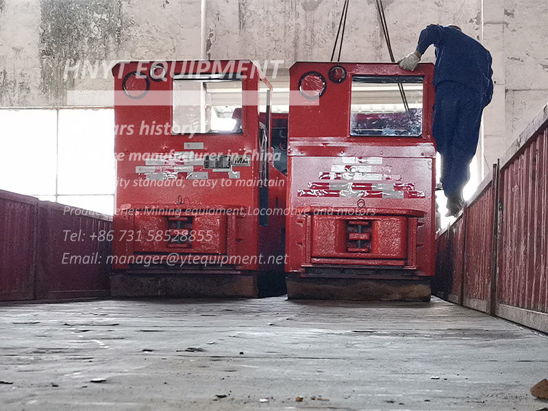 8 tonne mining battery locomotive shipment.jpg