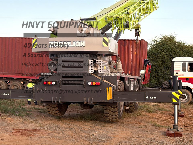 Crane for mining transportation.jpg