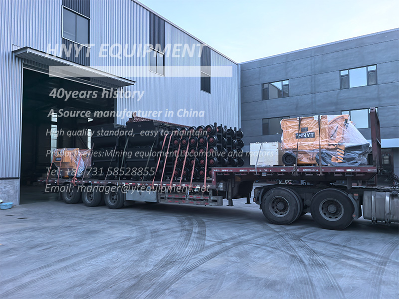 Export of rock loaders and tipping mine cars.jpg