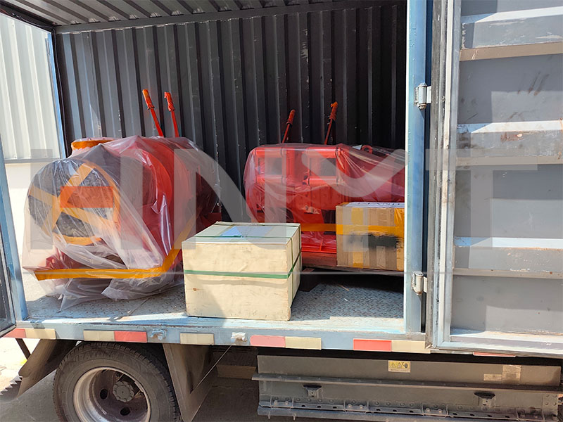 rake winches shipment.jpg
